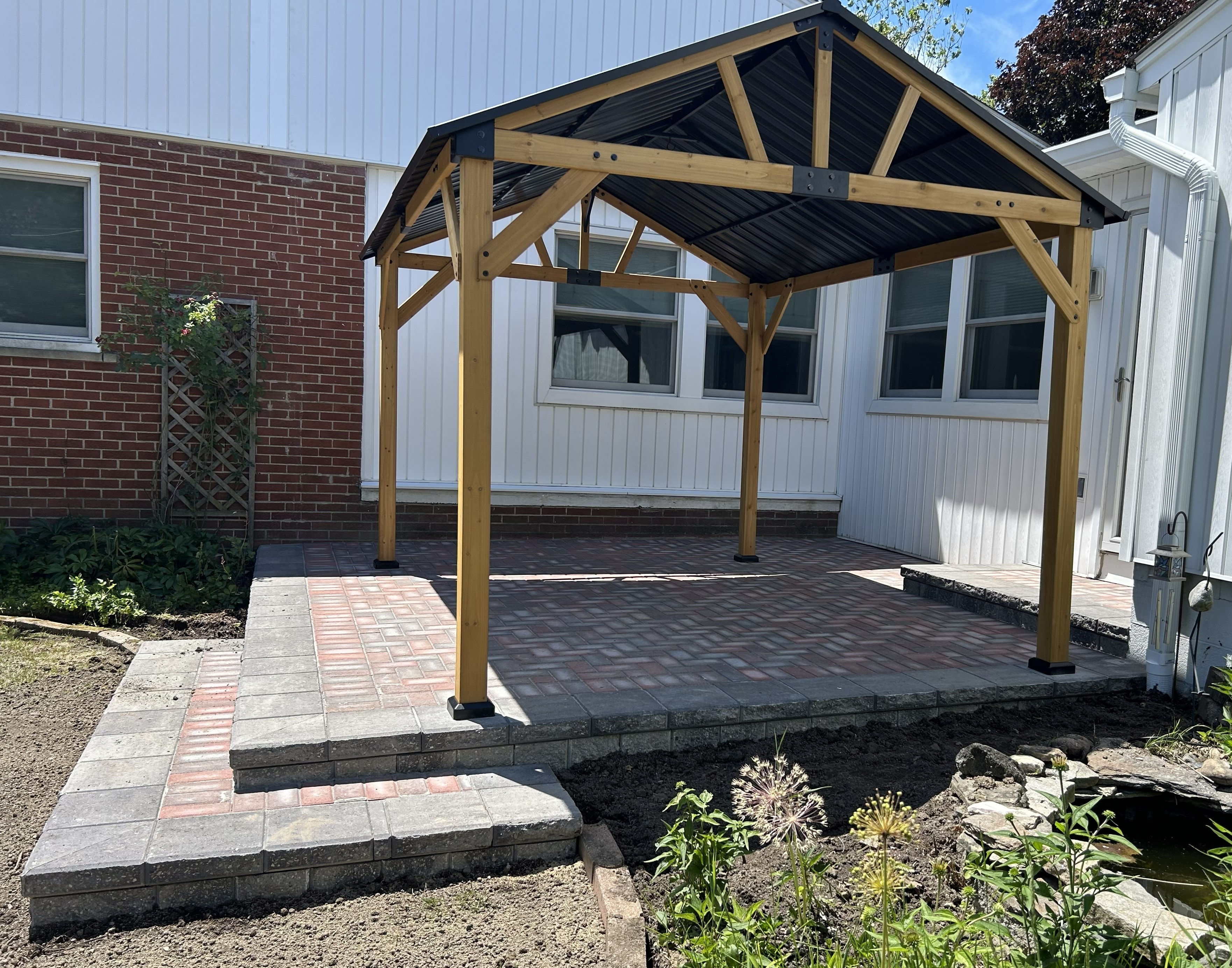 Bi Level Patio & Pergola